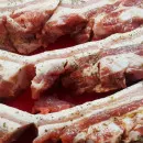 В Смоленской области пресечен нелегальный ввоз с территории Республики Беларусь около 1,4 тонны мясной продукции, мяса, субпродуктов и шпика неизвестного происхождения, качества и безопасности