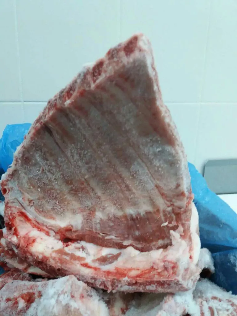 ребро подлопаточное свиное замороженное в Ярцеве 2